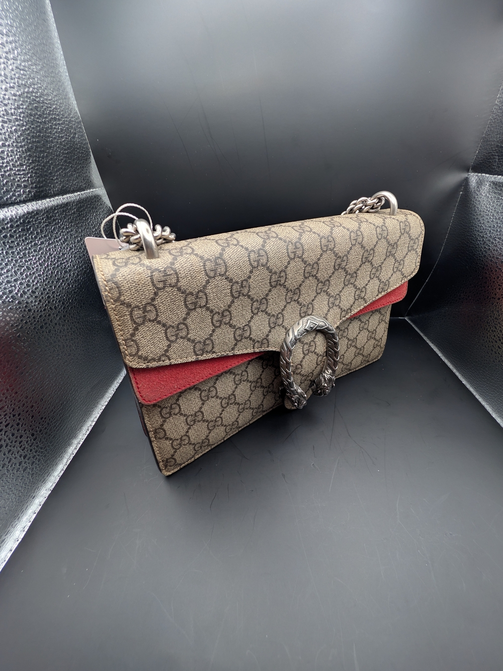 Gucci GG Supreme Dionysus Medium Shoulder Bag in Beige with Red Trim